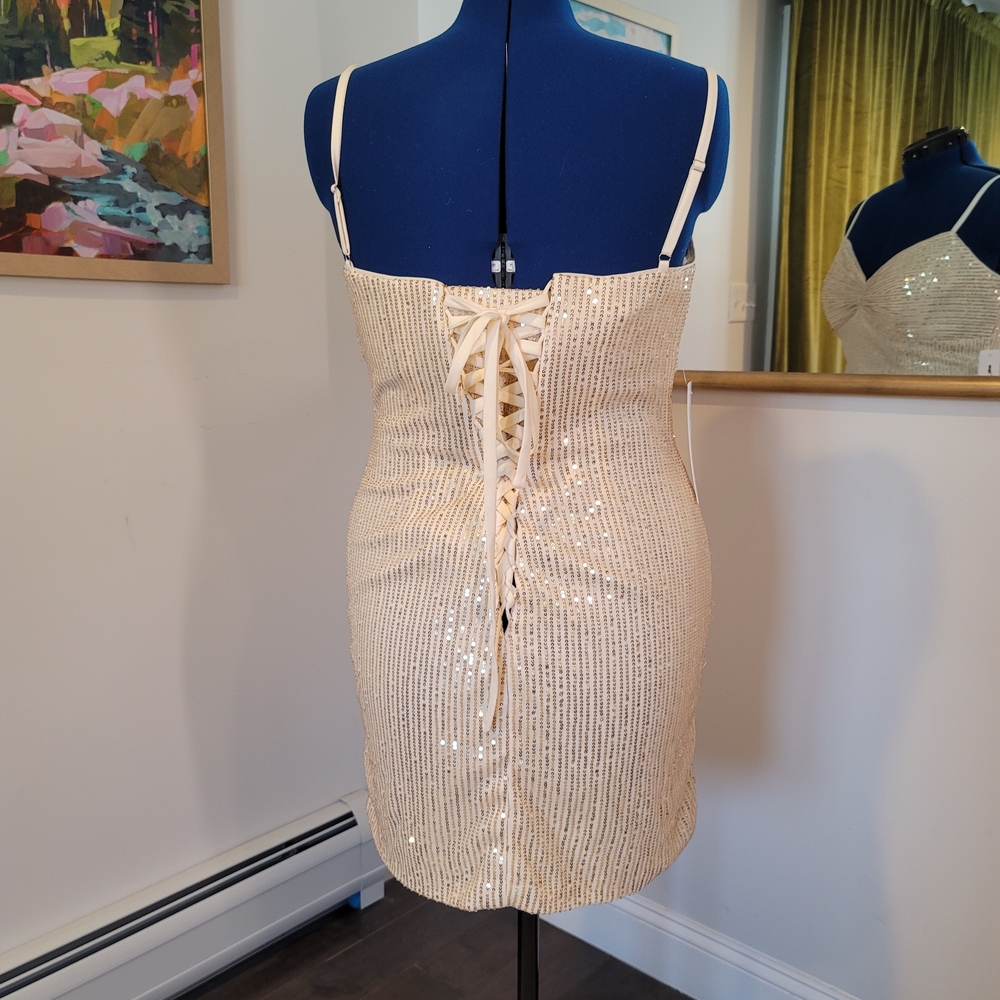 NWT Wear Your Love Gold Sequin Beige Dress Size 16 - Picture 5 of 7